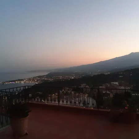 Sara Frühstückspension Taormina