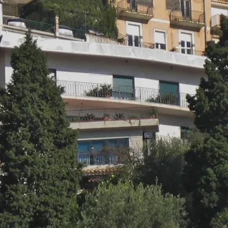 Sara 3* Таормина