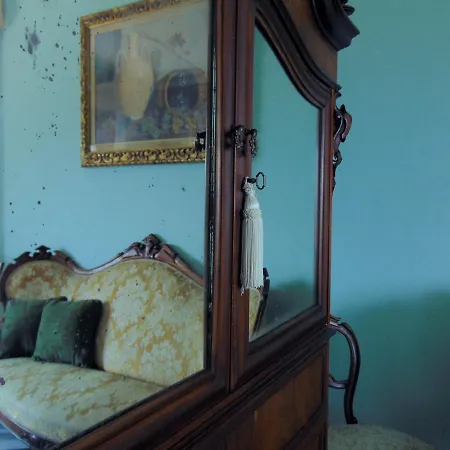 Sara Bed & Breakfast 3*